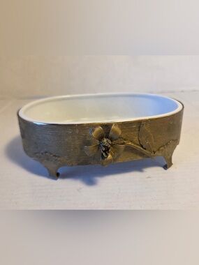 Stylebuilt Hollywood Regency Style Gold Colored Footed Soap Dish Vintage